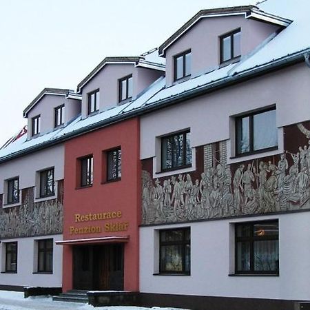 Penzion A Restaurace Sklar Karolinka Exterior photo